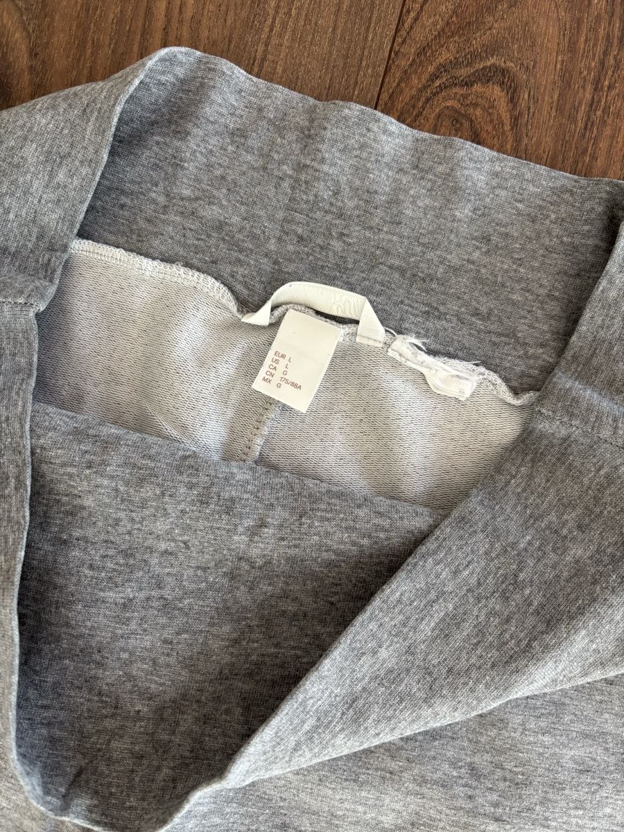 H&M Pantaloni: H&M Mama Jogginhose Gr. L – Usato da Münchwilen TG venduto da DieVierVilas 1