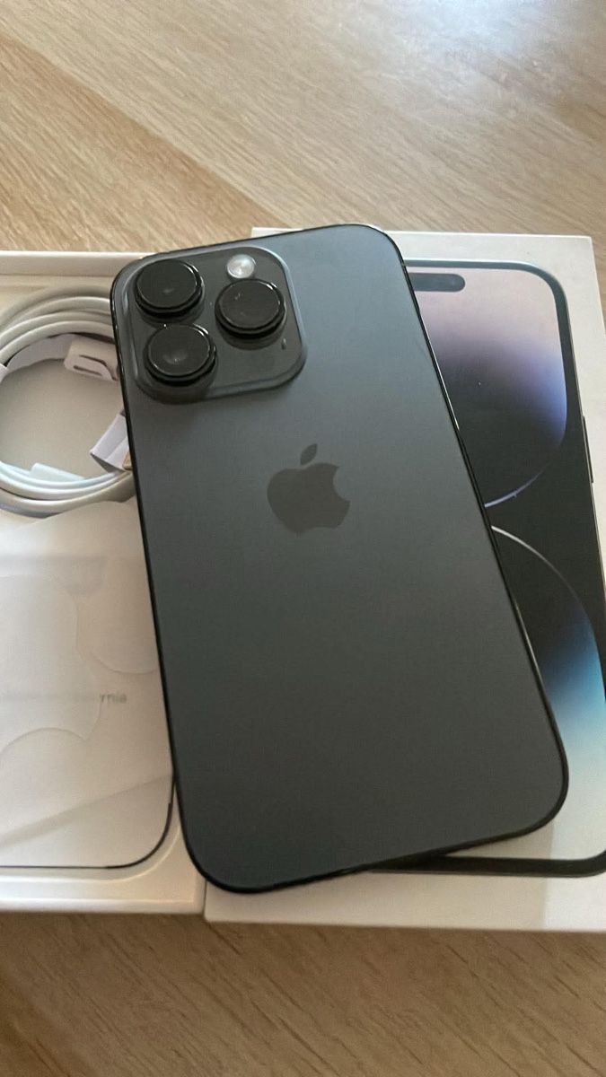 Apple Portables: iPhone 14 Pro 256gb – D'occasion à Biel/Bienne par ML31 1