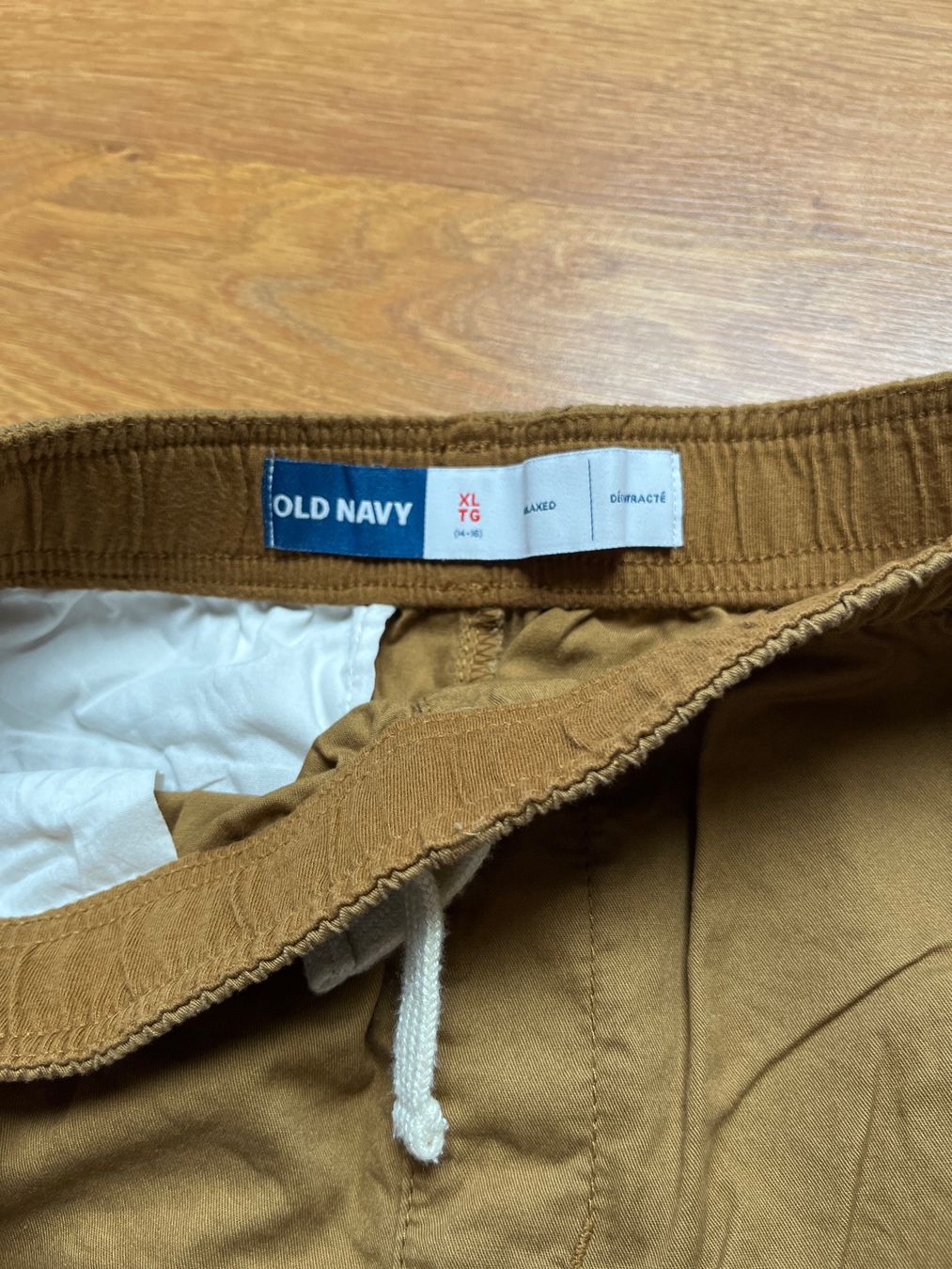 H&M Lotti & Set di vestiti: Lot vêtements taille 146 – Usato da Genève venduto da fyshbird 7