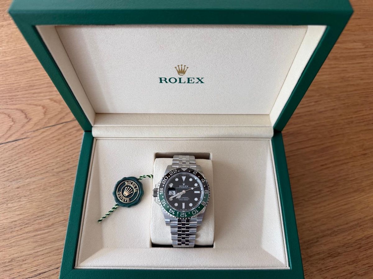 Rolex Uhren: Rolex GMT Master II Sprite Neu 7/2026 – Neu und originalverpackt aus Grüningen von UniqueGold2010