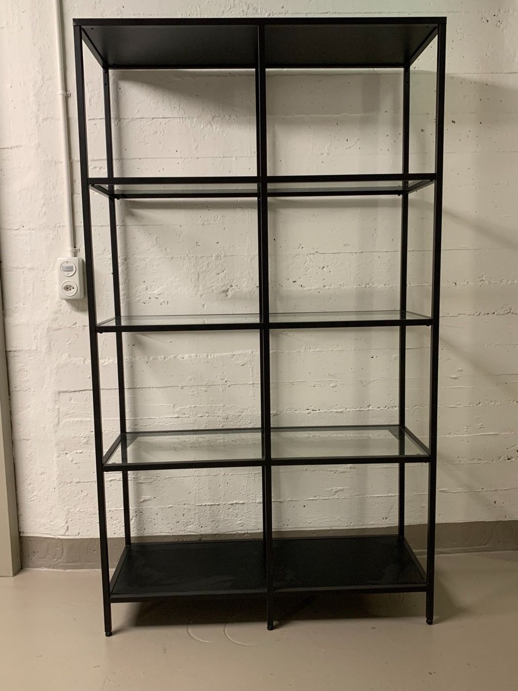 Ikea Scaffali: IKEA VITTSJÖ Regal – Usato da Zürich venduto da Saqil 4