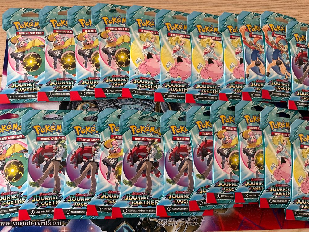 24 Pokémon Sleeved Booster Packs – Journey Together – EN (Neu und ...
