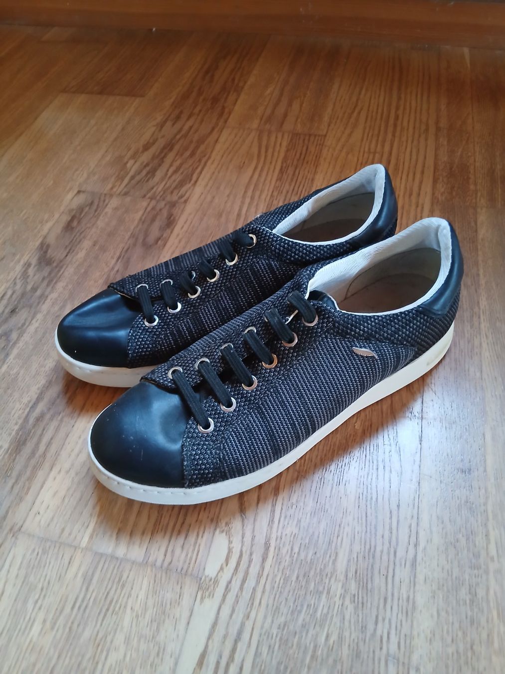 Geox Scarpe da donna: Geox Sneaker – Usato da Murzelen venduto da Andrea128