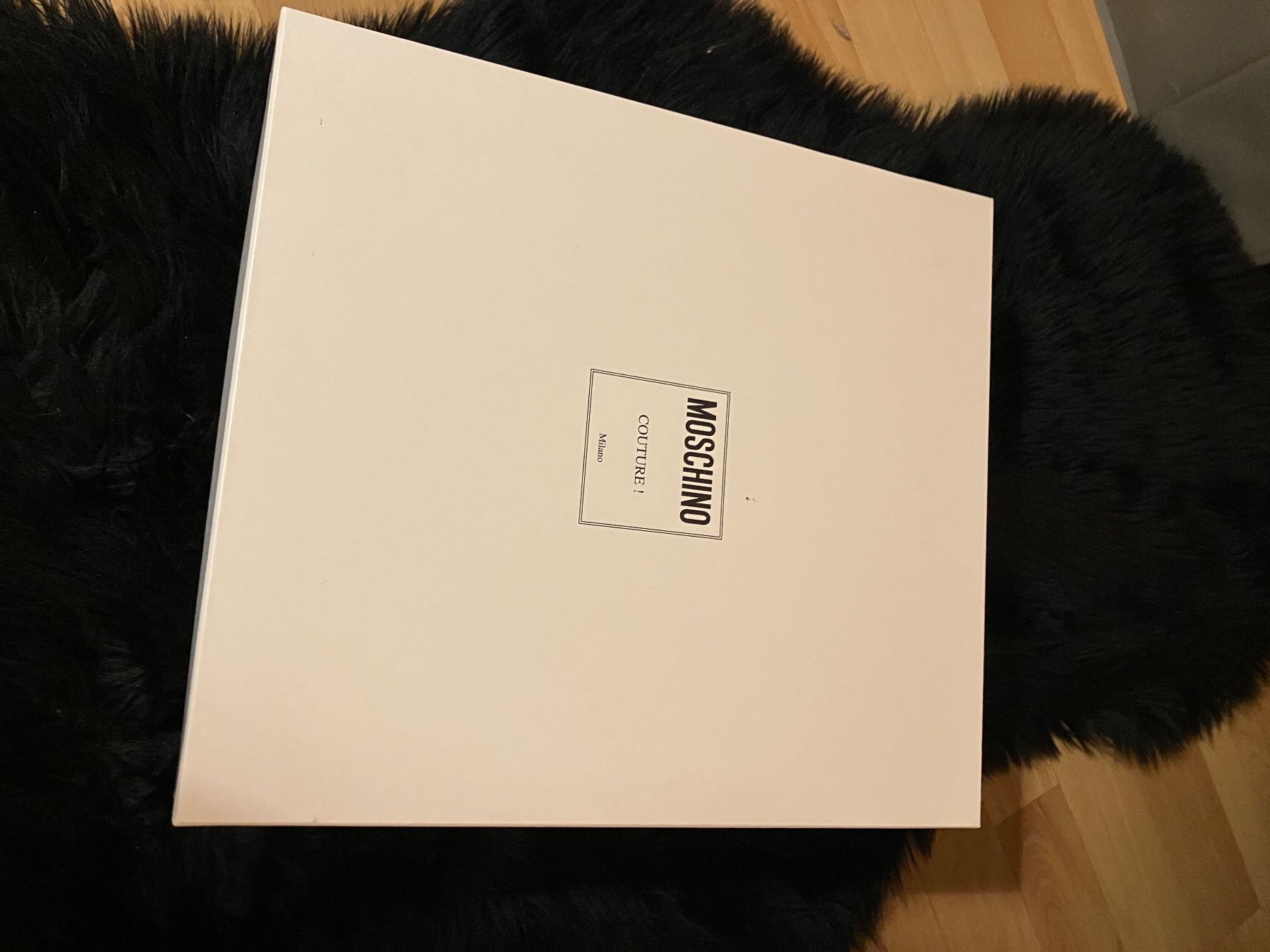 Moschino Scarpe da donna: Boots moschino noires montantes – Usato da Boncourt venduto da Ambiance 4