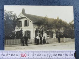 FLÜH BEI BASEL SO AK 1909 WARTEN AUF's POSTAUTO