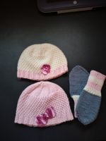 Set Babymützen und Handschuhe gestrickt rosa beige 3tlg