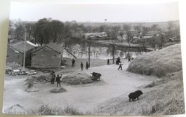 Erh. Hürsch 3 Fotos um 1975, China: Volkskommune, Bauerndorf