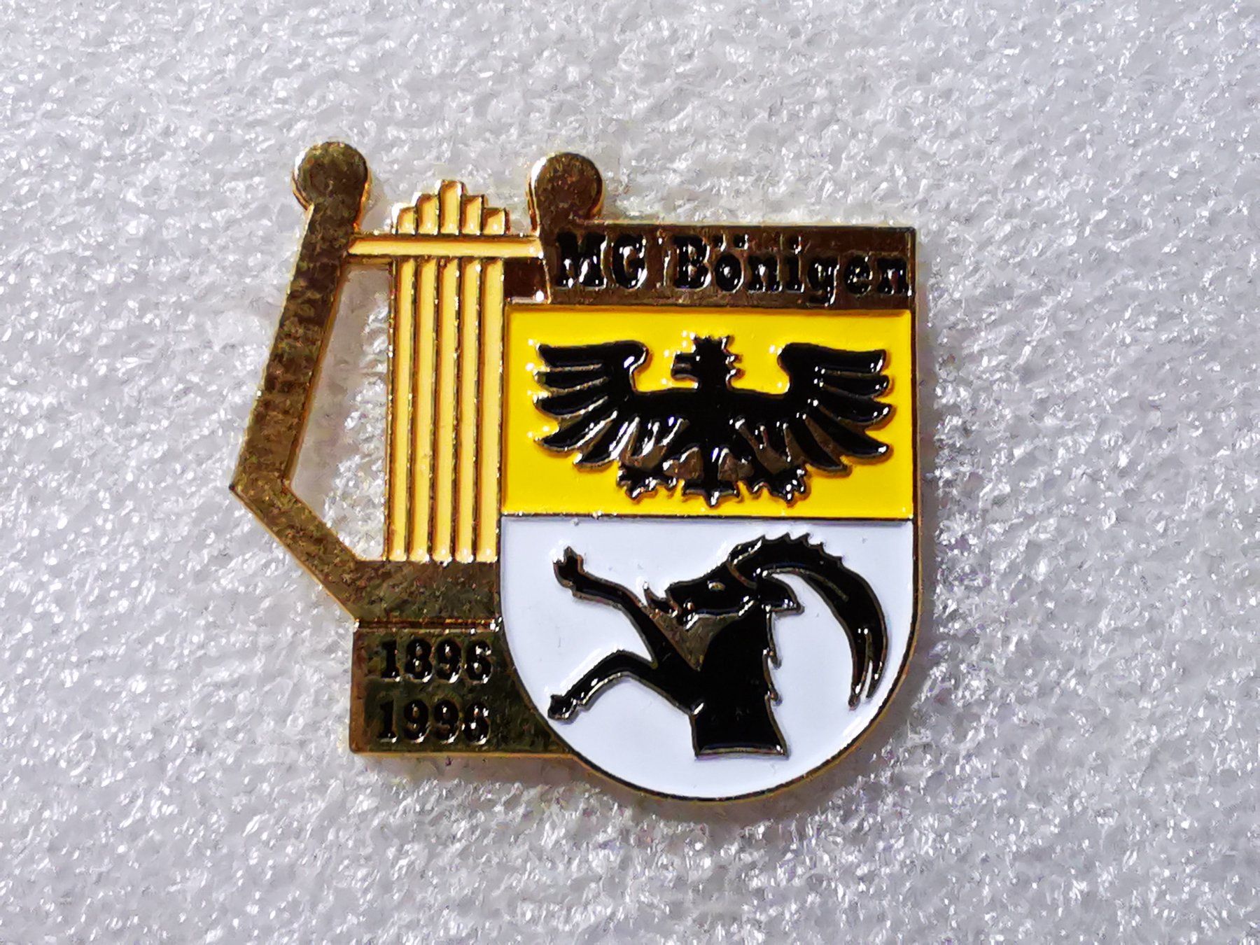 Placchette & Badge: Ansteckpin 82: MG Bönigen – Usato da Oppligen venduto da Pin-Fall-Shop