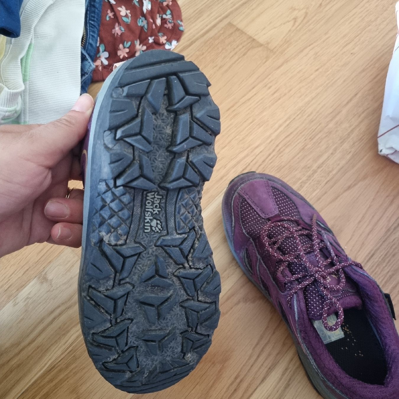 Jack Wolfskin Scarpe per ragazze: Jack Wolfskin Wanderschuhe Gr.30 Lila – Usato da Luzern venduto da par_bf9c 2