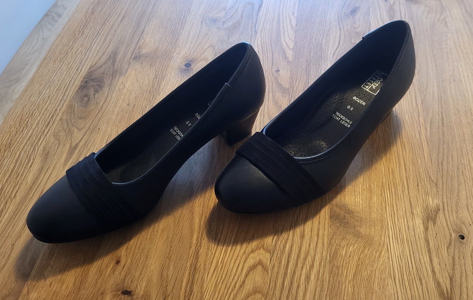 Damenschuhe: Pumps mit kleinem Absatz, Grösse 38-39 – Neu (gemäss Beschreibung) aus Gommiswald von Babzee4 2