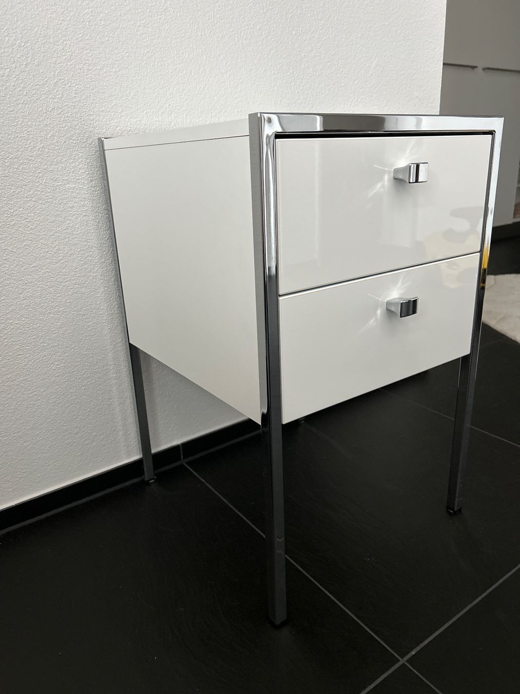 Comodini: Nachttisch ideal für Boxspringbett – Usato da Ennetbürgen venduto da xxTinixx 2