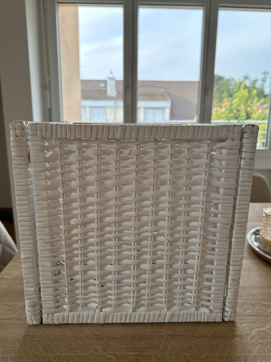 Ikea Autres articles pour la maison: Korb weiss von Ikea – Neuf (Voir description) à Ettingen par JaneSP