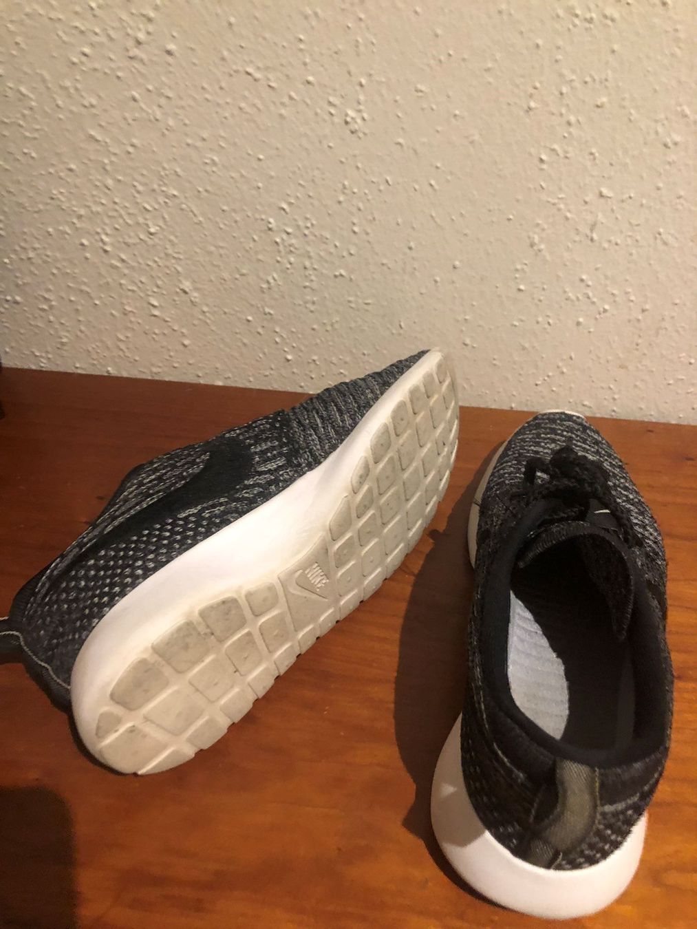 Nike Scarpe da donna: nike schuhe neu – Nuovo (secondo la descrizione) da Neuhausen am Rheinfall venduto da stundgirl 4