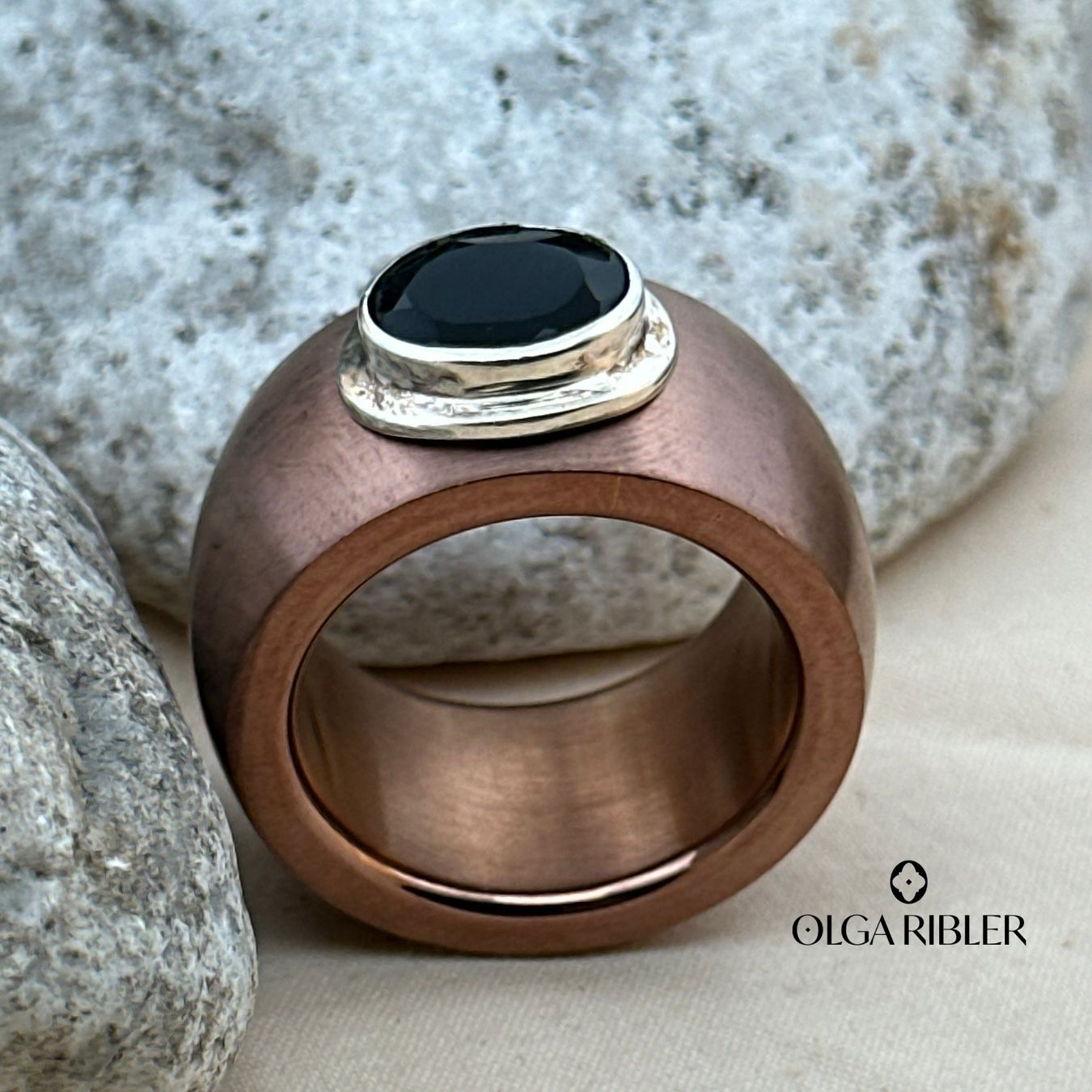 Olga Ribler Bagues: Edelstahl Statement  Ring mit Onyx Grösse 60 – Neuf (Voir description) à Luzern par Schmuckoutlet 4