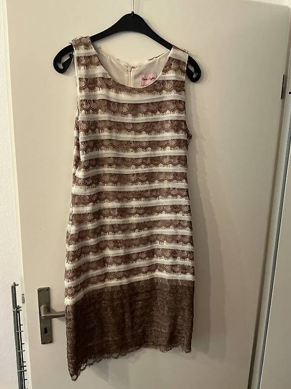 Vestiti: Wunderschönes Kleid Phase Eight Grösse 10 – Usato da Oberwil BL venduto da Nikki13