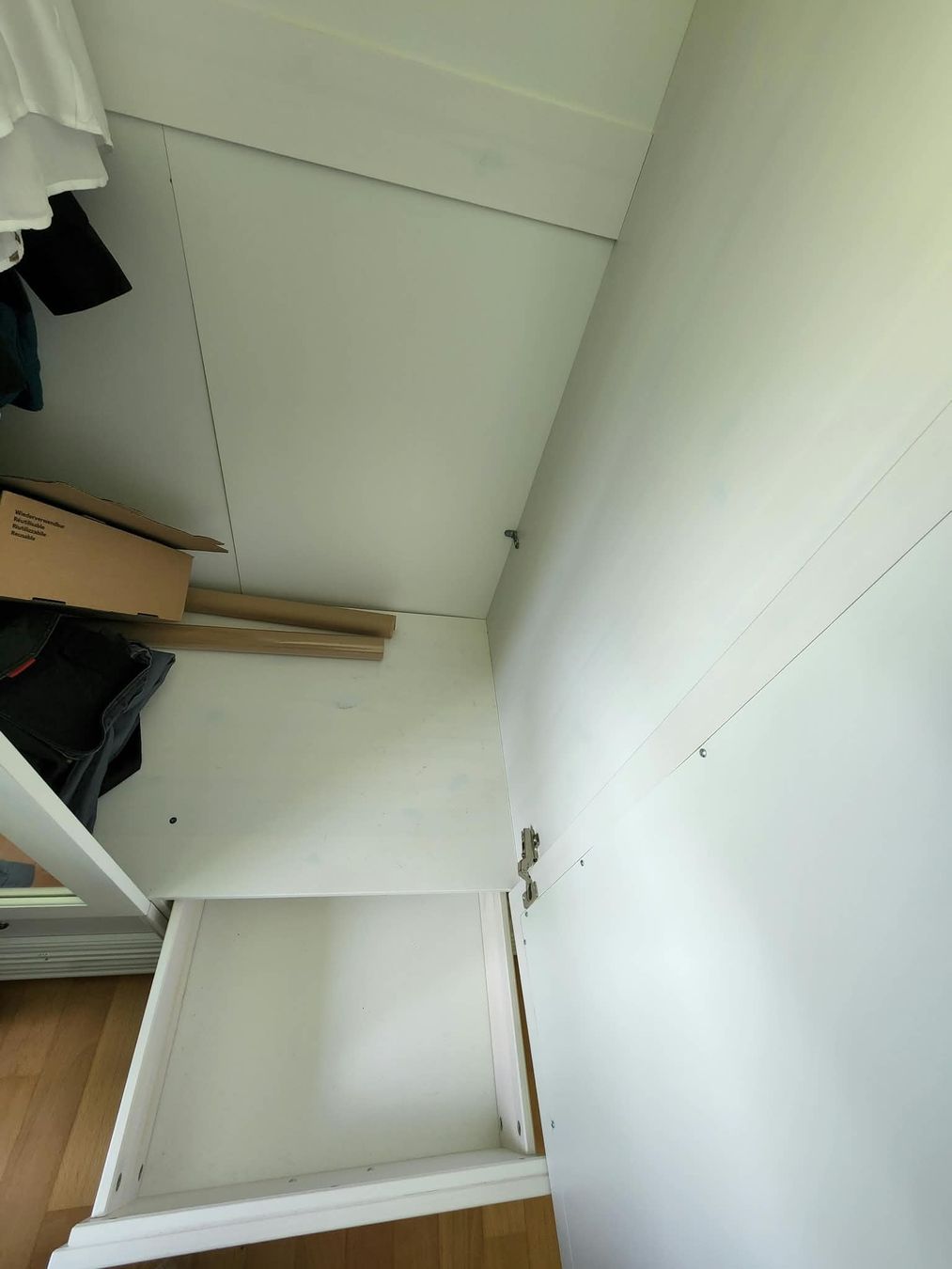 Schränke: Kleiderschrank  – Gebraucht aus Wilen (Sarnen) von starlet2012 2