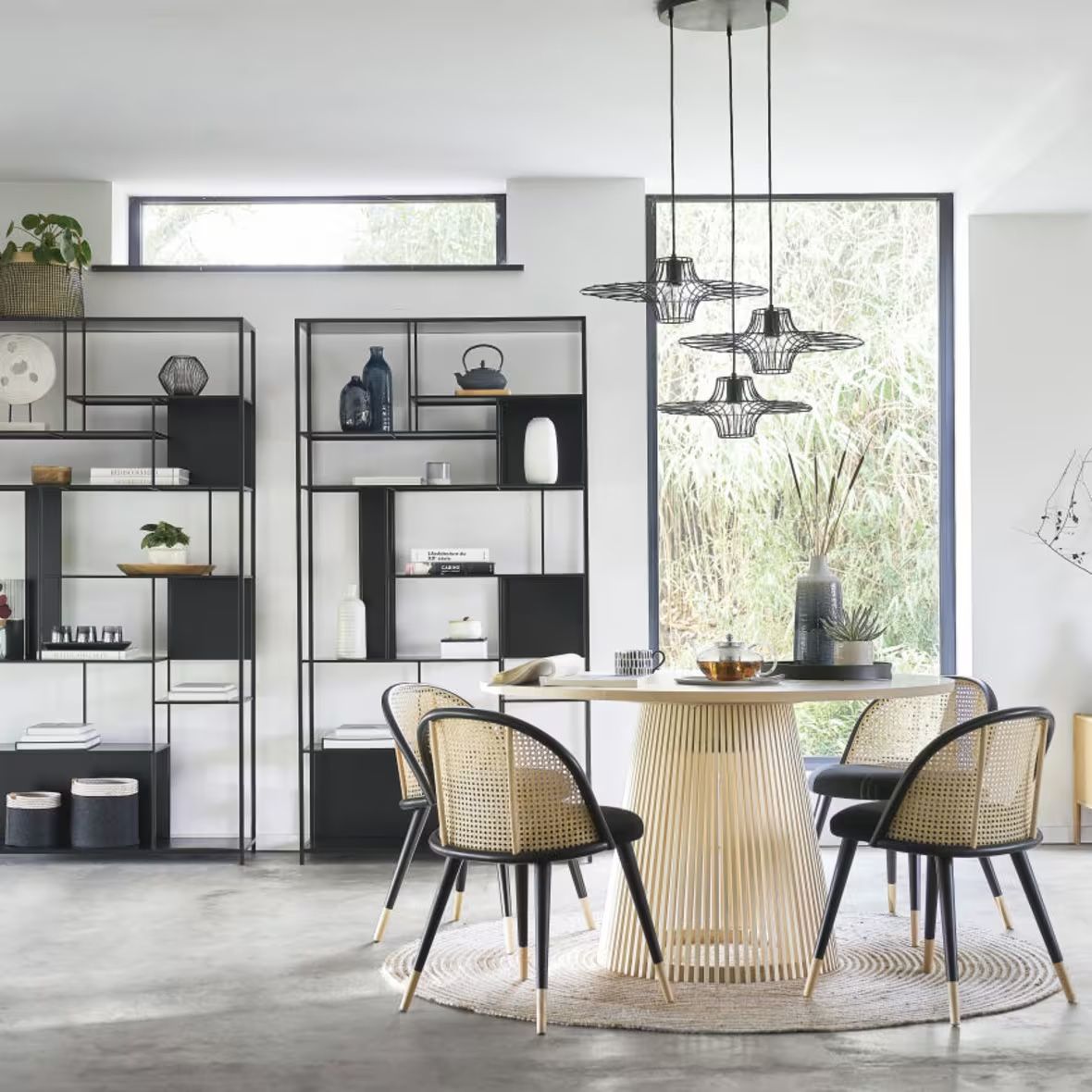 Tavoli: Maisons du monde Tisch rund D130 – Usato da Oensingen venduto da azndr3am3r 7