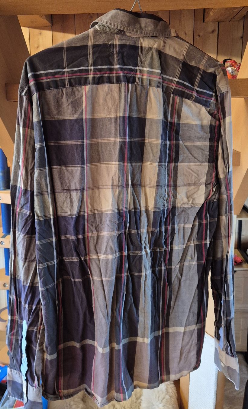 Tommy Hilfiger Hemden: Tommy Hilfiger Hemd, Grösse L, – Gebraucht aus Halten von GiMu.84 1