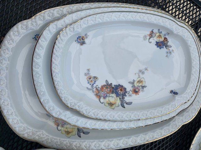 Hutschenreuther Set di piatti: Hutschenreuther Service 54-teilig – Usato da Lichtensteig venduto da Sincera01 2