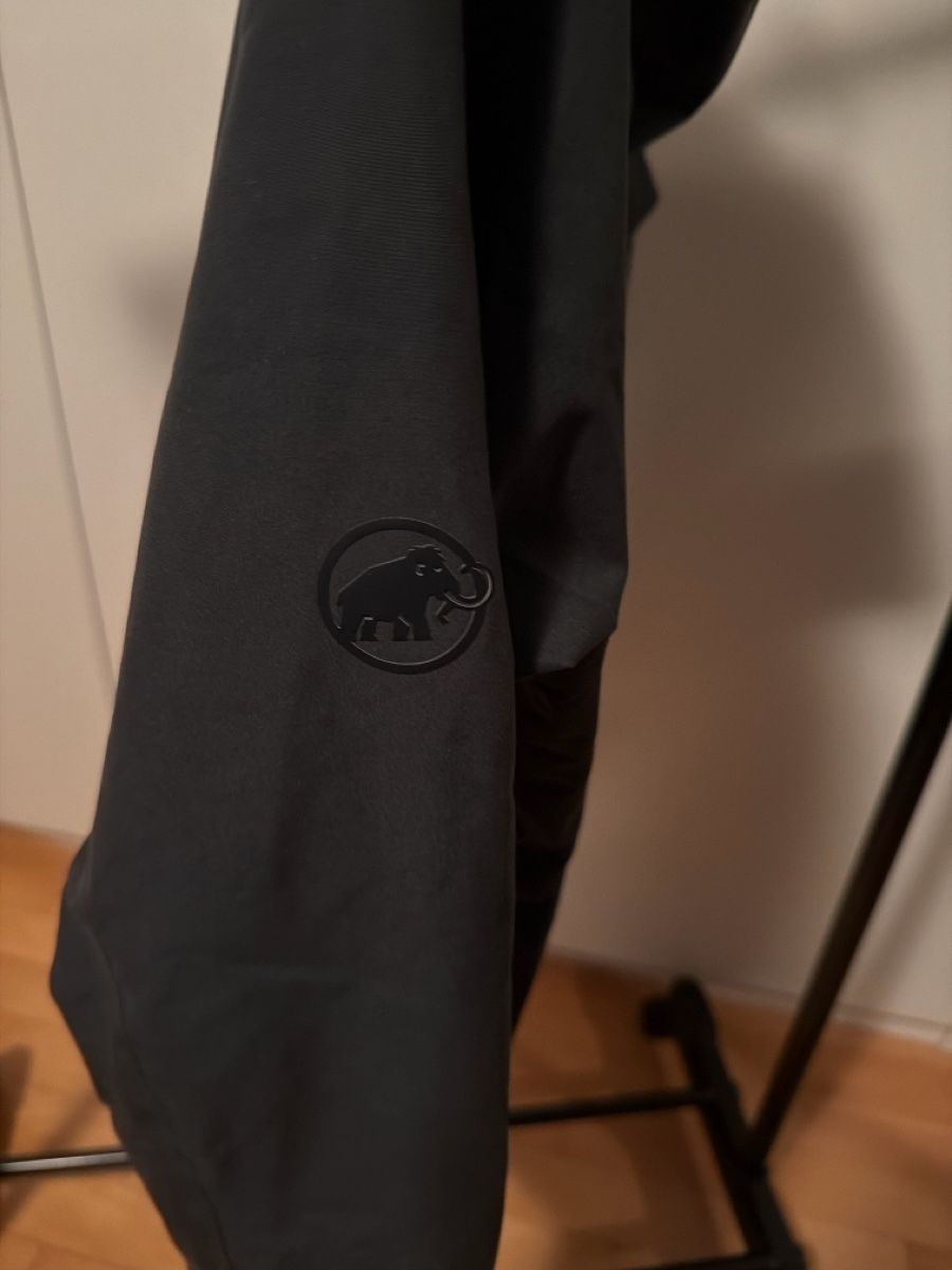 Mammut Vestes: Mammut swiss design  – D'occasion à Sementina par bru_vpp5 2