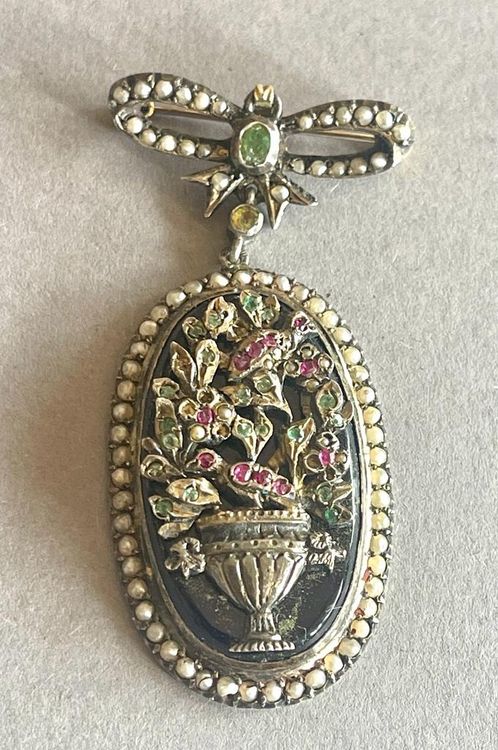 Schleifenbrosche Mit Strass Schwarz - Vorgebundenes Satinband Für Blusen & Kleider | Damen Accessoire