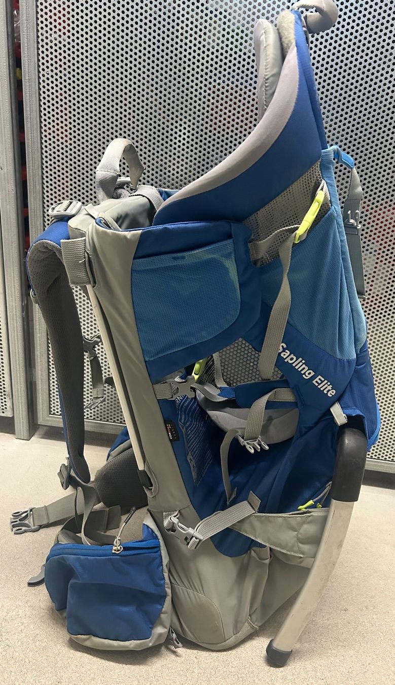Poutres: Thule Sapling Elite Kindertrage blau gebraucht – D'occasion à Root par Zsuzsanna34