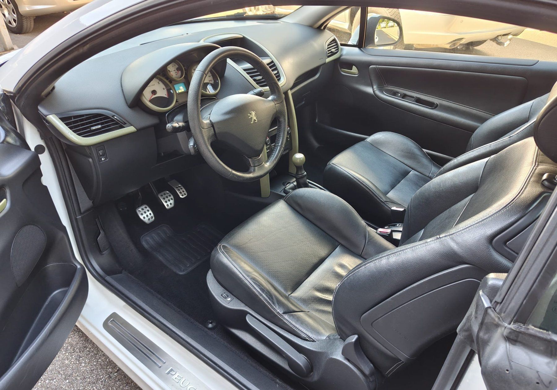 Peugeot Autos: Peugeot 207 CC – D'occasion à Halten par Deadeye01 6
