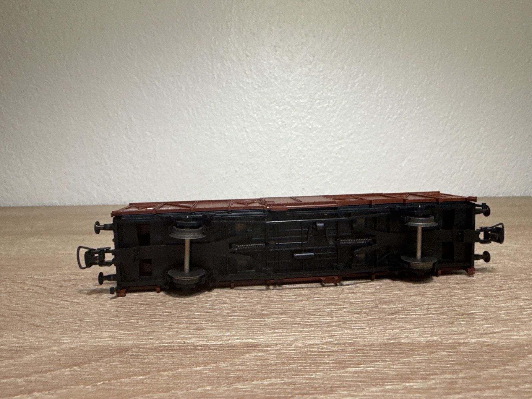 Roco Modellini di ferrovie: Roco Güterwagen DB H0 (84) – Usato da St-Aubin-Sauges venduto da Lo_Go 4