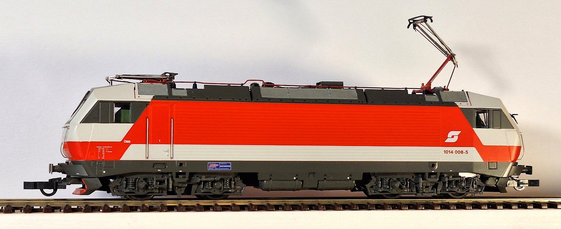 Piko Modellini di ferrovie: ÖBB 1014 mit Eurofimawagen – Usato da Bern venduto da BahnliebhaberRe420 2