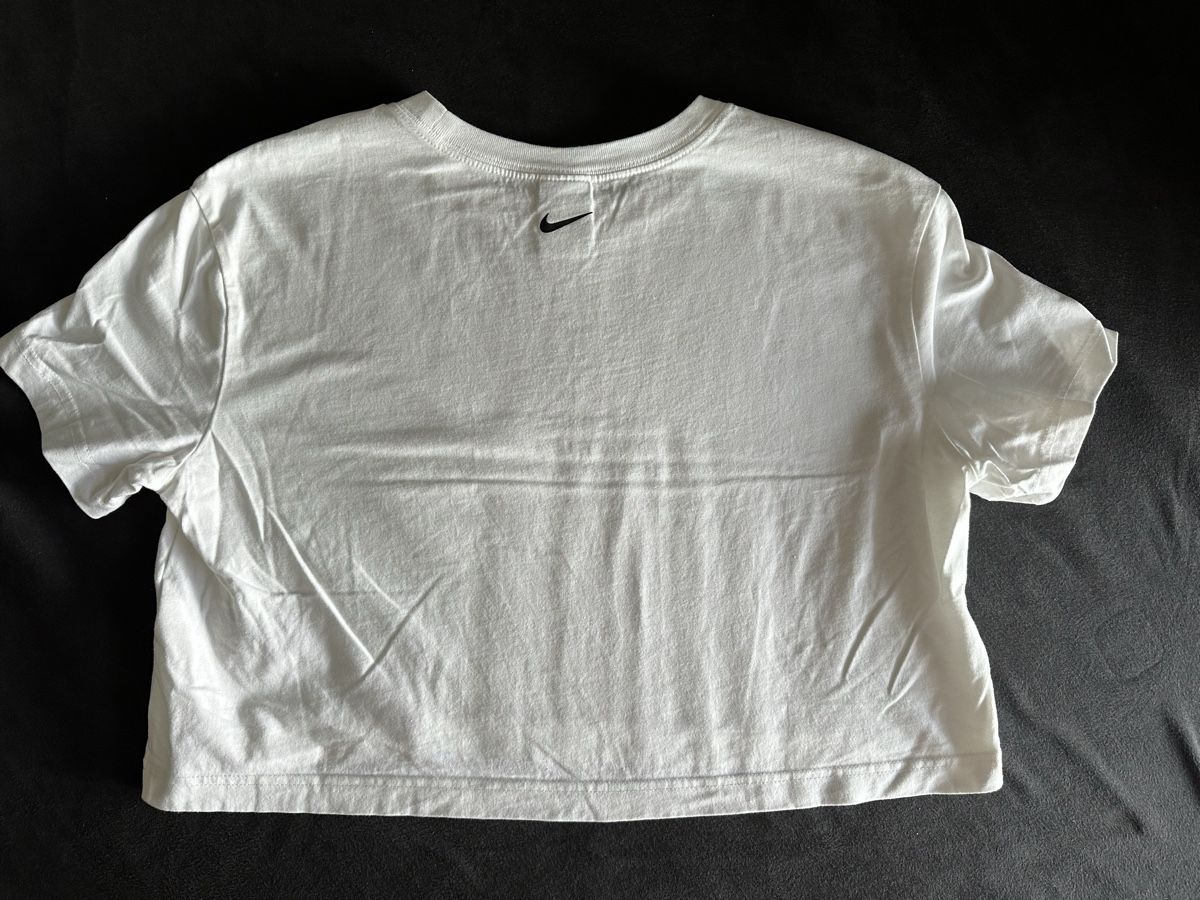 Nike T-Shirts: T-shirt Nike – Neu (gemäss Beschreibung) aus Sion von nao_2cg5 1
