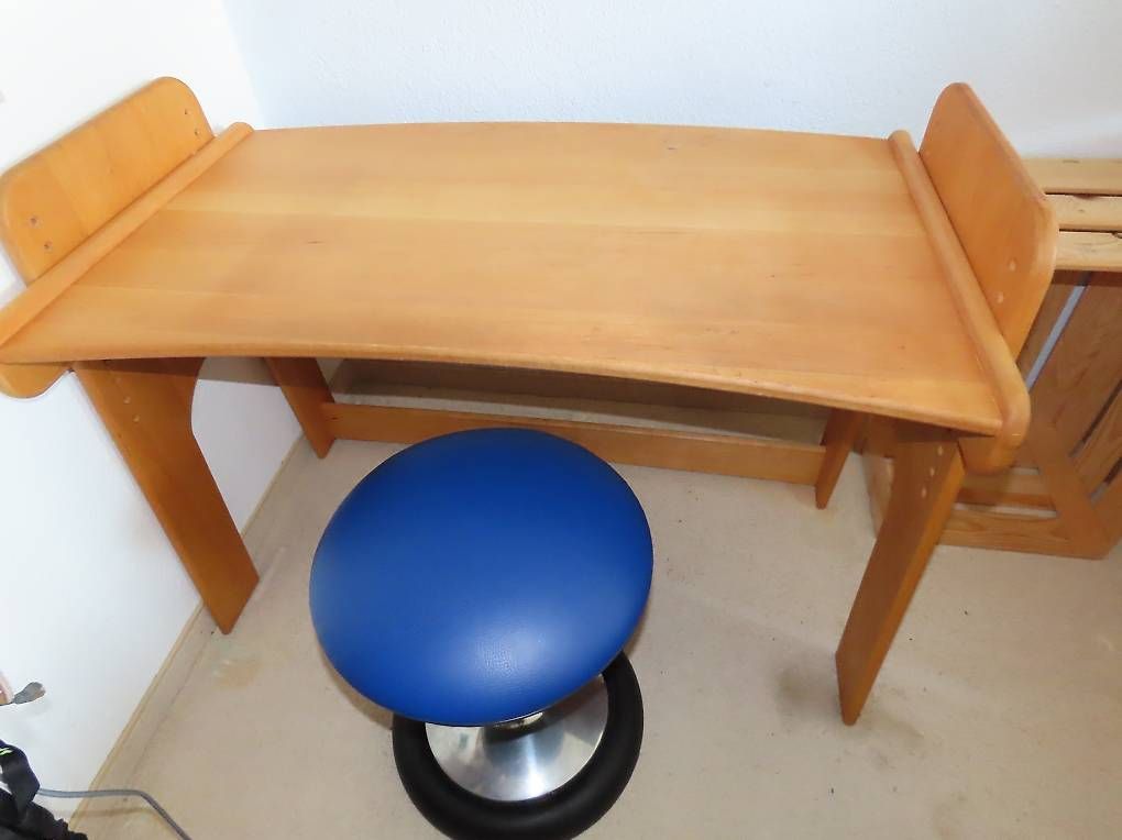 Hocker: Ergonomischer Kinder Hocker von Waschbär – Gebraucht aus Riedt b. Erlen von Shila2008