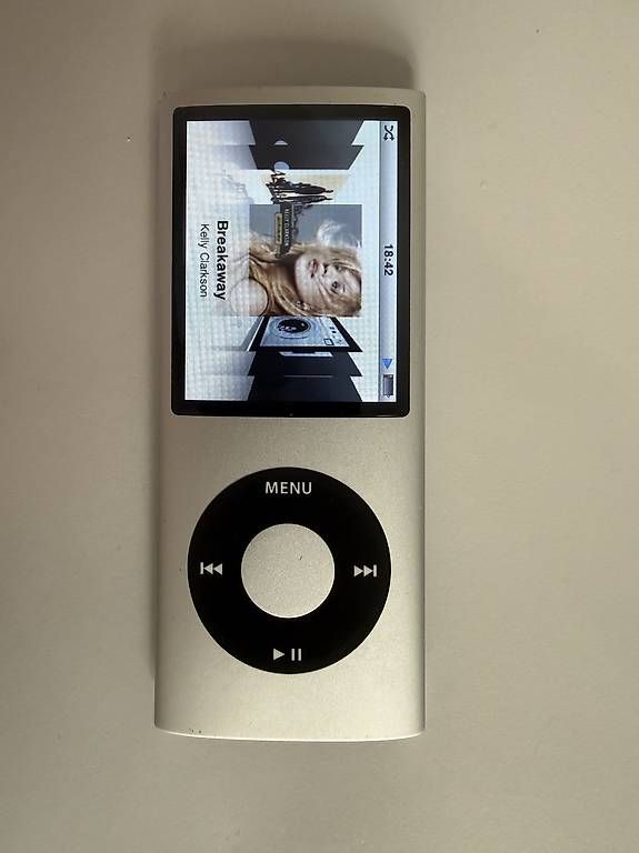 Lettore multimediale portatile: Apple iPod Nano 4. Generation 16 GB silber – Usato da Biezwil venduto da rip0505 3