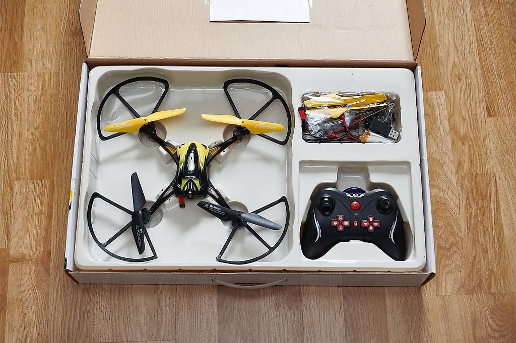 Modellismo RC: Drohne Rayline R8 Quadrokopter mit 2MP Kamera – Usato da Basel venduto da dazwic 1