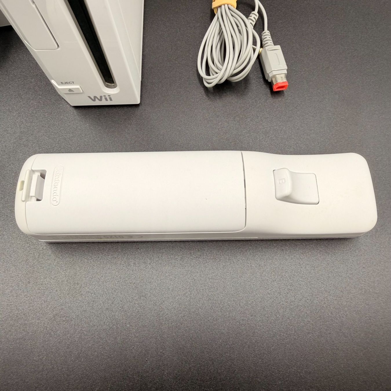 Nintendo Console: Nintendo Wii Konsole weiss – Usato da Düdingen venduto da Nerdworld 2