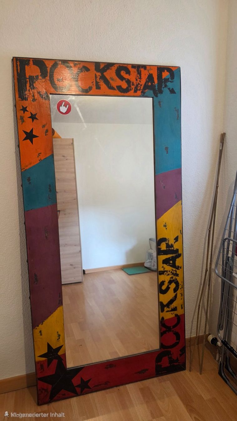 Miroirs: Spiegel "Rockstar" massiv – D'occasion à Auenstein par electra90