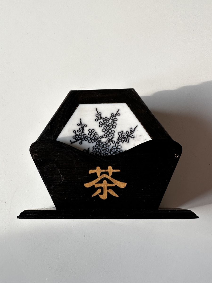 Sottobicchieri: 6 Asian style coasters with holder, wood, shell – Nuovo e nell'imballaggio originale da Epalinges venduto da Lily2006