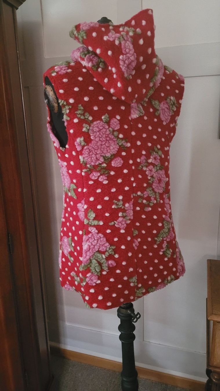 Vestes: Märchenhafte Wolle 5Teilig Precious – Neuf (Voir description) à Winterthur par Wohnhaus 1