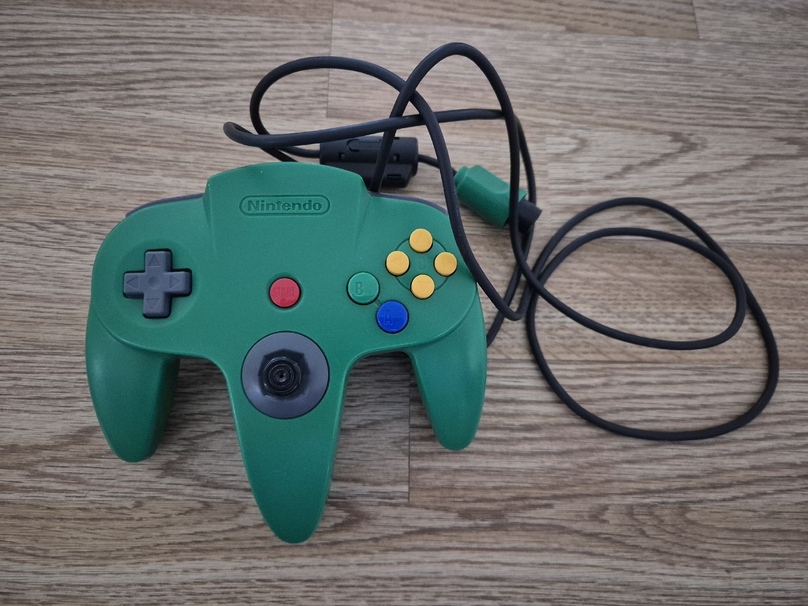 Nintendo Manettes: Nintendo 64 Controller gruen gebraucht – D'occasion à Gümligen par kurt2591989