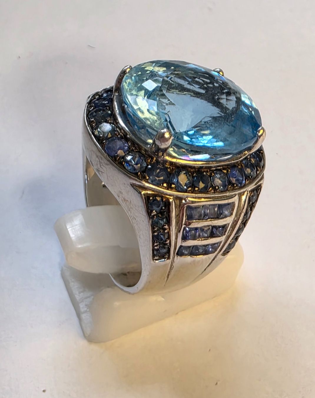Anelli: Ring blau Topas Saphir Grösse 58 – Nuovo (secondo la descrizione) da Zürich venduto da ben_mn5h