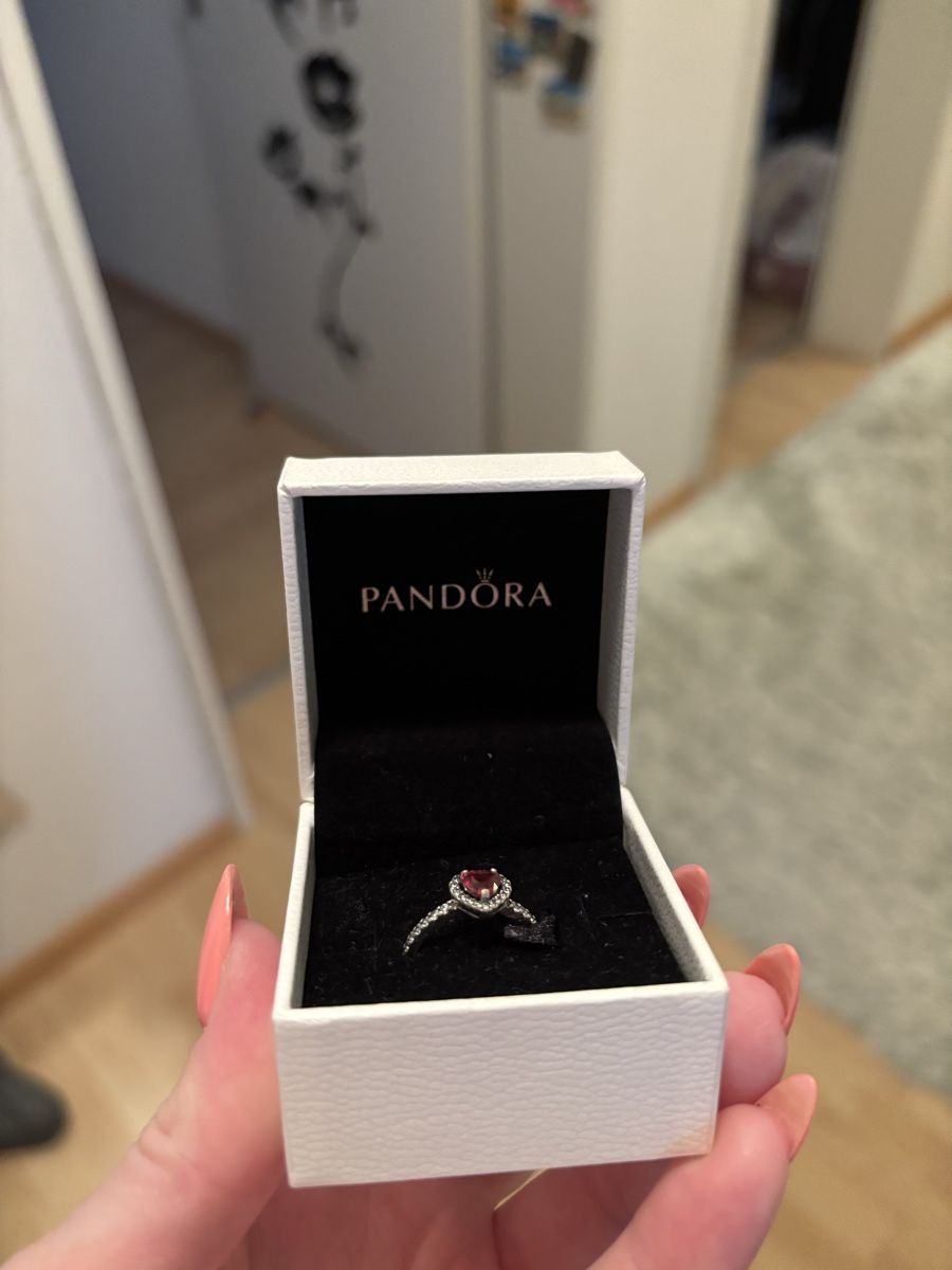 Pandora Ringe: Roter Herz Ring von Pandora – Neu (gemäss Beschreibung) aus Bremgarten AG von ang_t5cm 1
