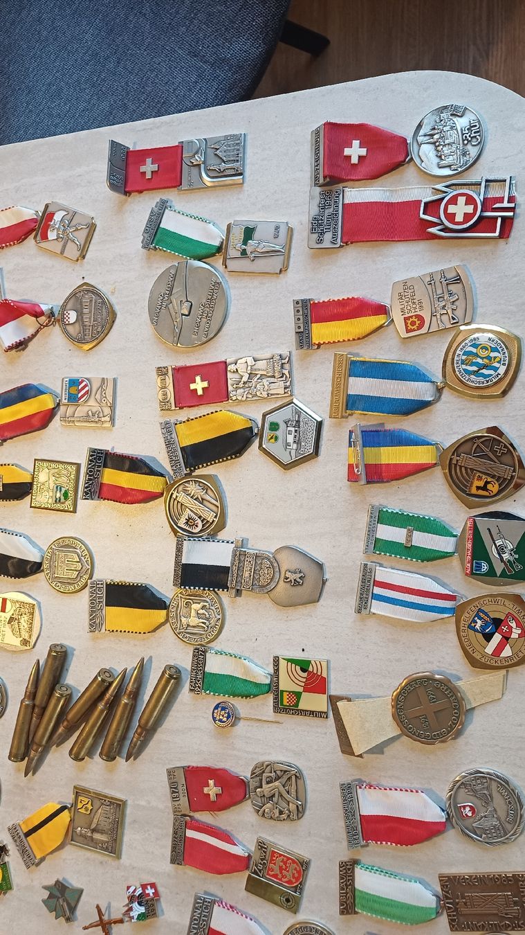 Medaillen: Lot Posten Medallien  – Gebraucht aus Flawil von Naphtali 1