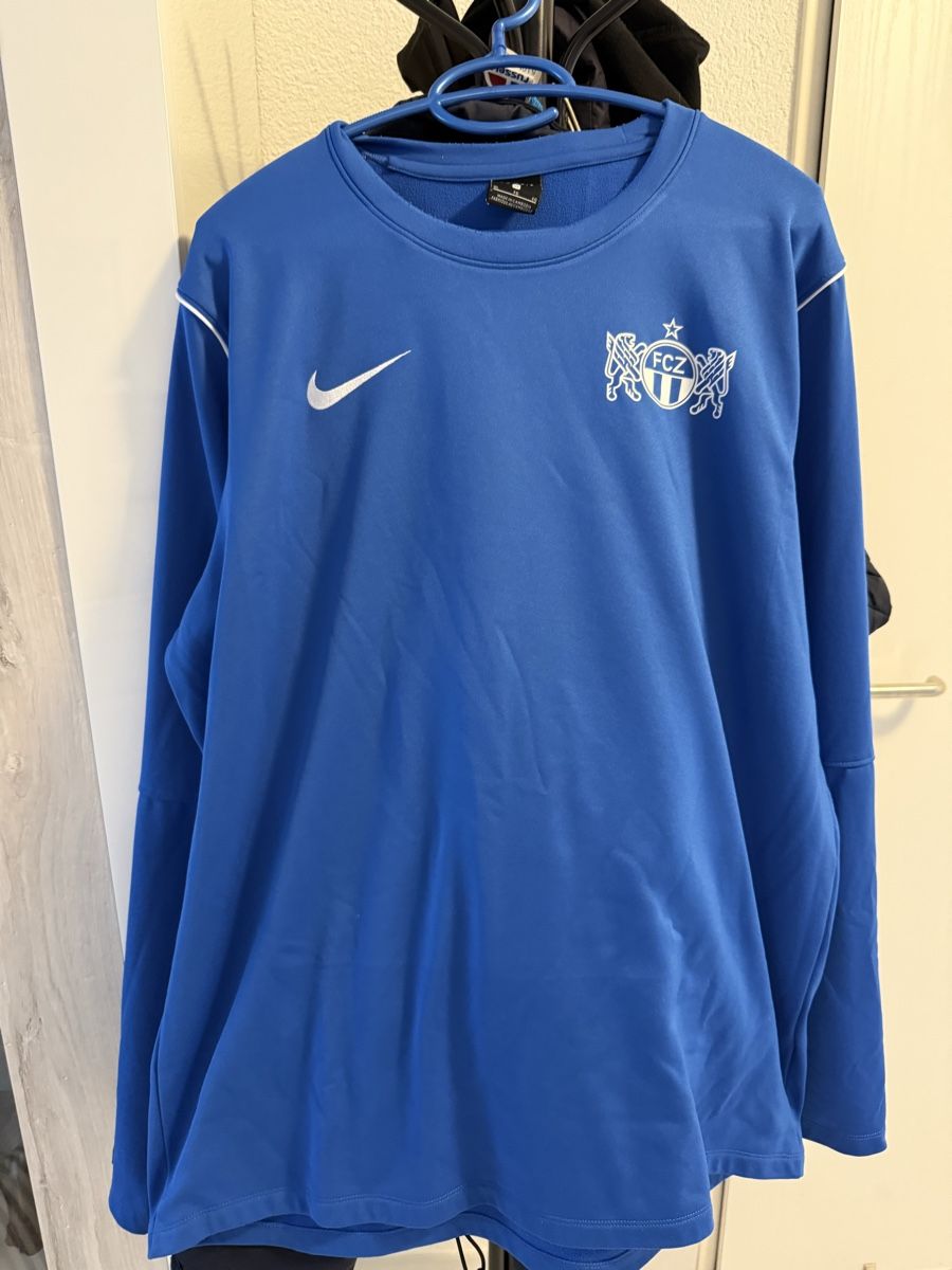 FCZ Maglioni & Felpe: Nike FCZ Pullover blau Grösse XL gebraucht  – Usato da Volketswil venduto da Bailey7