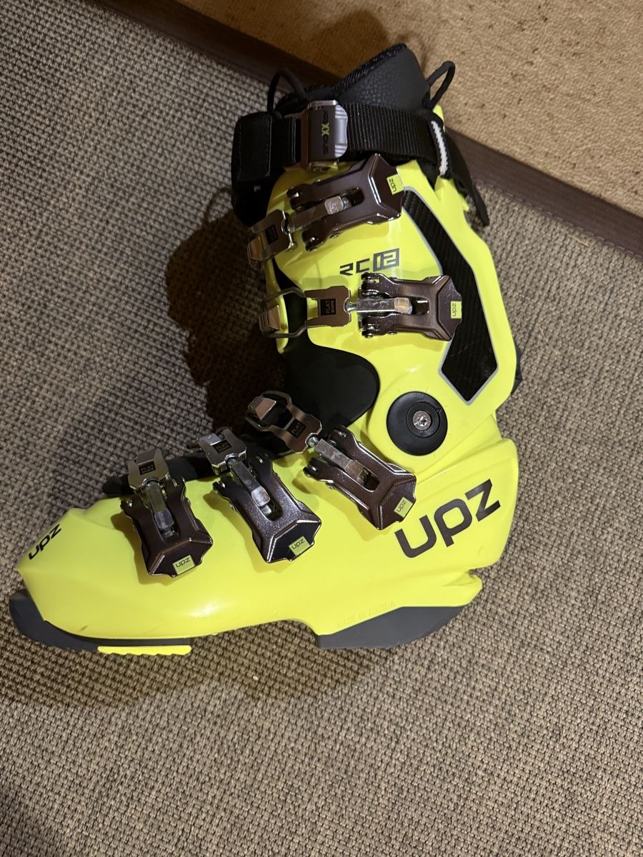 Scarpe da uomo: Neue Männer Raceboard Schuhe grösse 7.5 – Nuovo (secondo la descrizione) da Niederscherli venduto da ard_nas 5