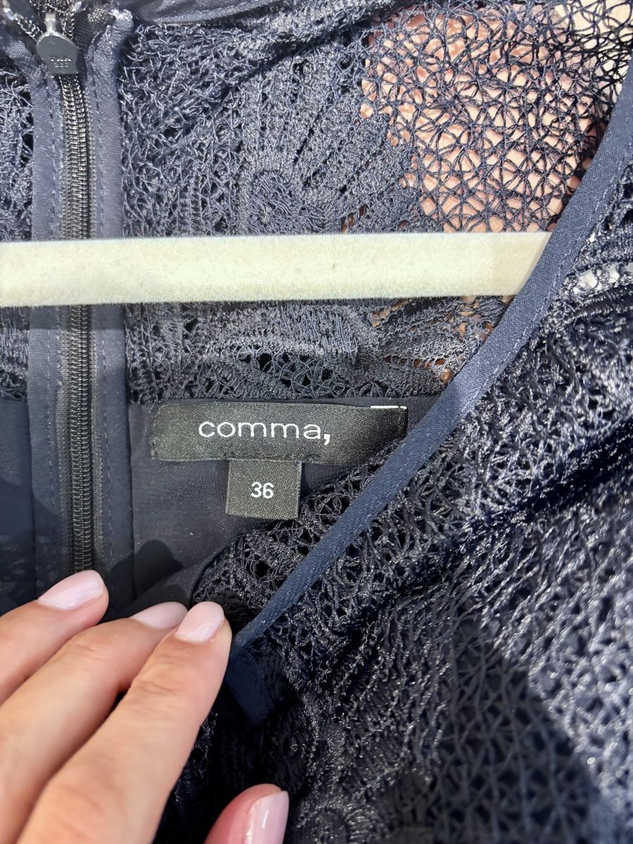 Comma Kleider: Spitzenkleid comma., dunkelblau, Grösse 36 – Neu (gemäss Beschreibung) aus Zollikon von pitpat02 4