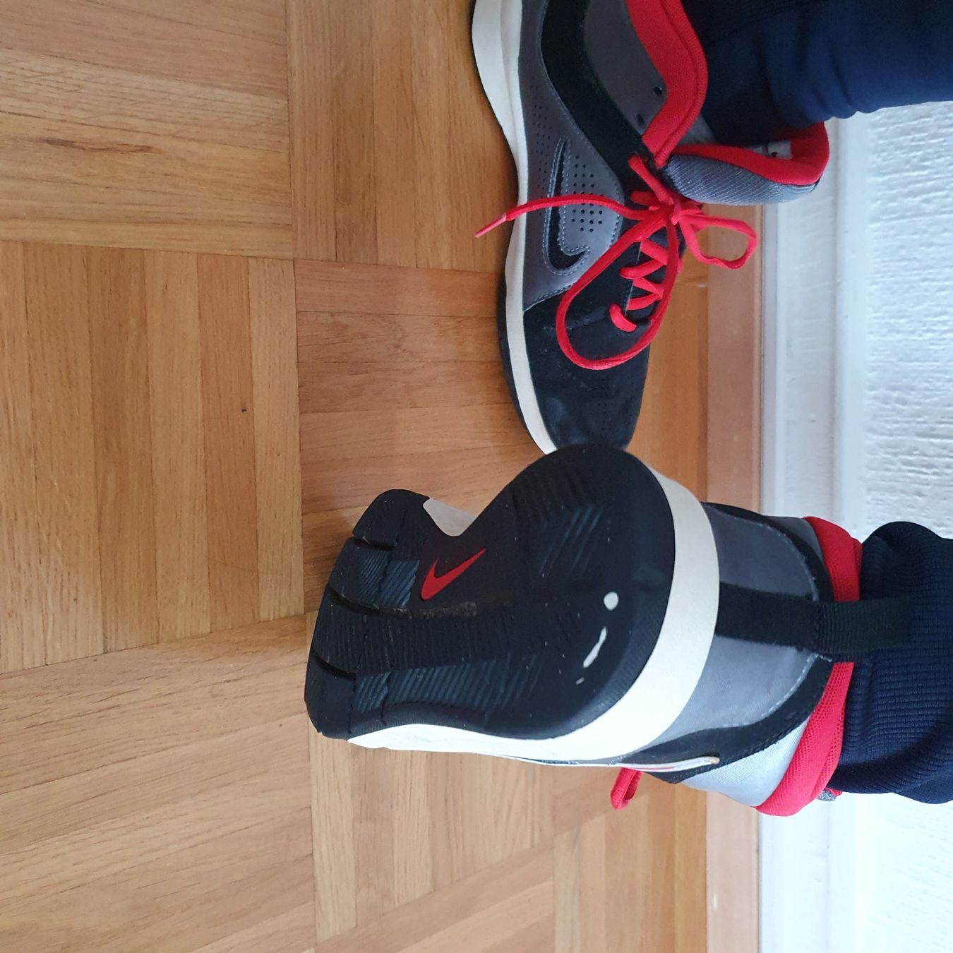 Nike Scarpe da uomo: Chaussures Nike 38,5 – Usato da Prilly venduto da RoDyRe 2