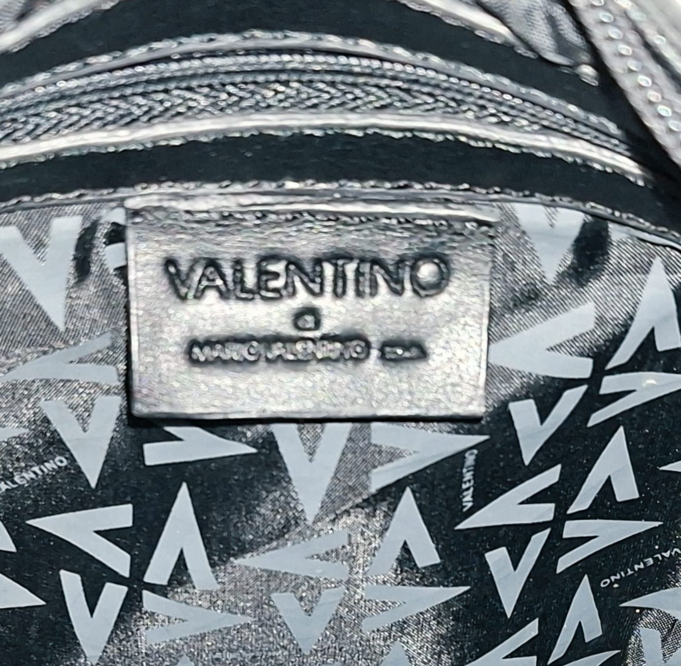 Valentino Taschen für Damen: * Valentino Schultertasche * chic * – Gebraucht aus Weiningen ZH von nic--ole 3
