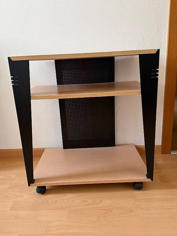 TV Möbel: TV-Möbel mit Rollen – Gebraucht aus Domat/Ems von TORA89