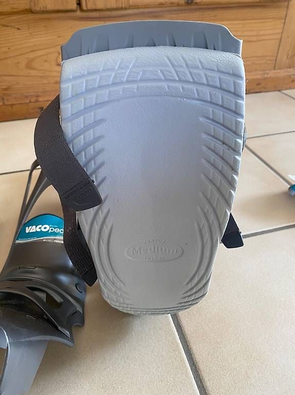 Attrezzature mediche: VACOped Fussorthese – Usato da Grossaffoltern venduto da -wabi-sabi 2