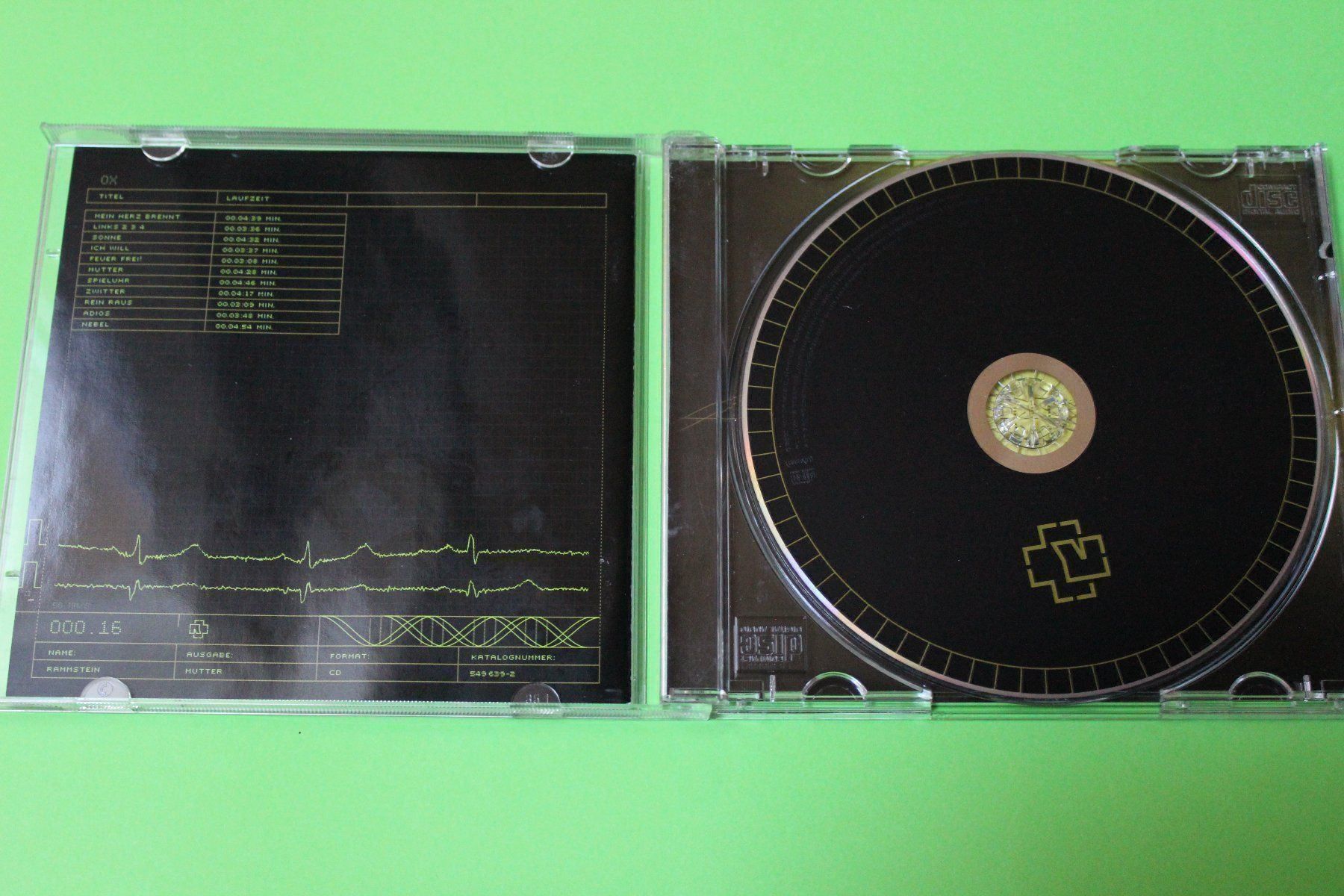 CD: RAMMSTEIN - MUTTER CD 2001 mit "Sonne" und "Links 2 3 4" – Usato da Tübach venduto da JamesStone 5