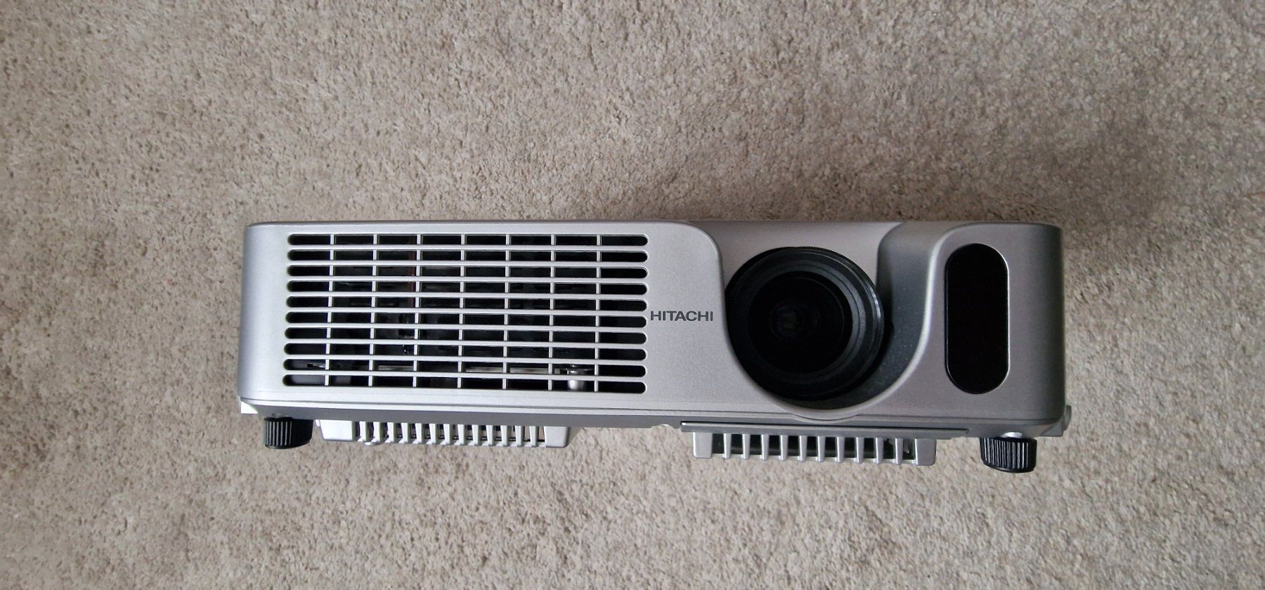 Hitachi Proiettori: Hitachi CP-X260 LCD Projector – Usato da Gerlafingen venduto da diotech 1